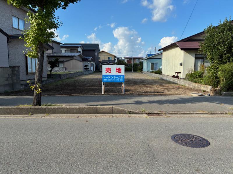 秋田市土崎港北2丁目2番6 